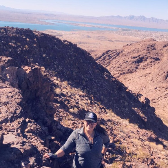 Meet your Posher, Alexis - Picture 2 of 7